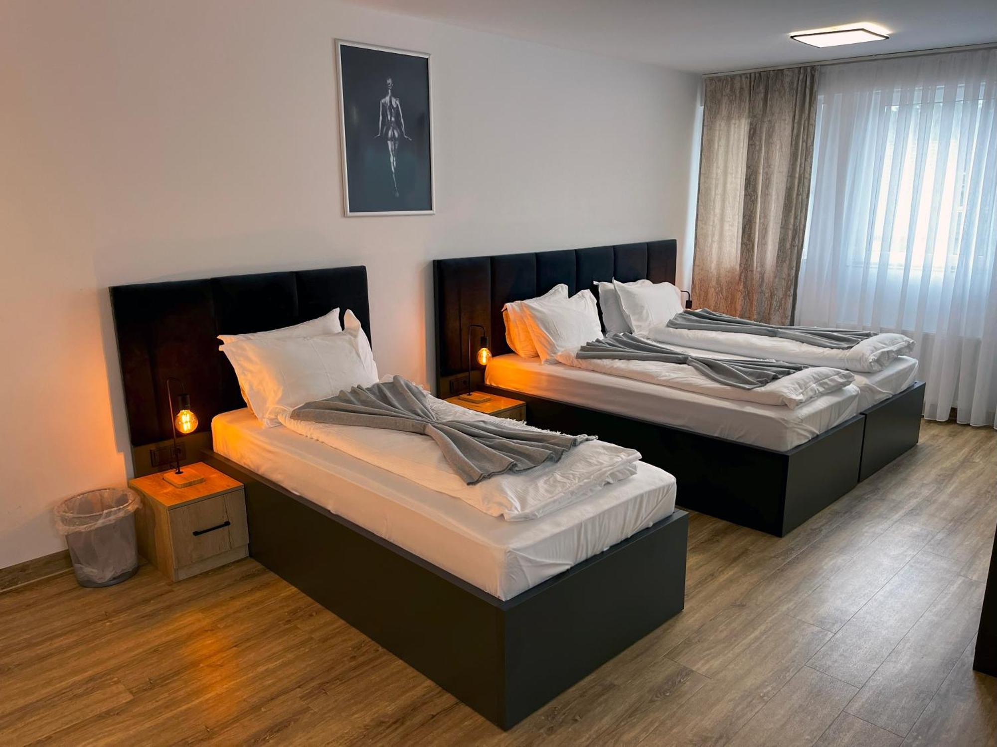 Haven Hotels - Hotel Dona Бергиш-Гладбах Экстерьер фото