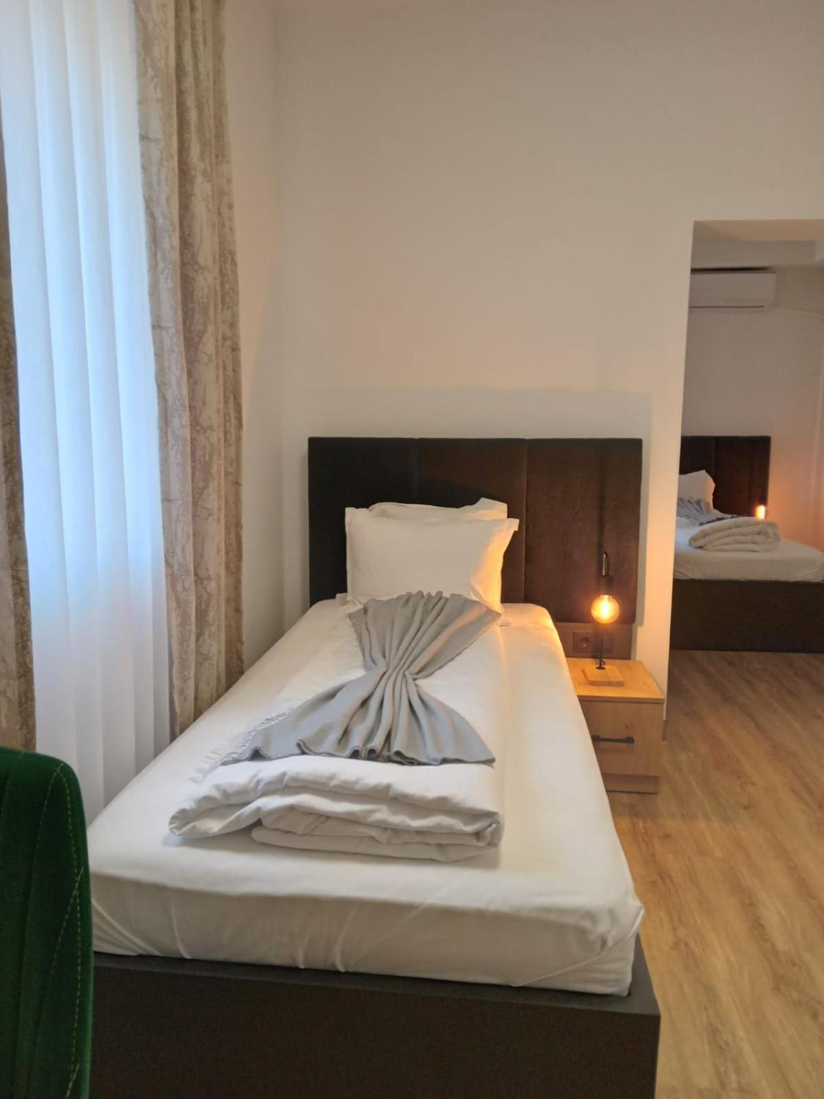 Haven Hotels - Hotel Dona Бергиш-Гладбах Экстерьер фото