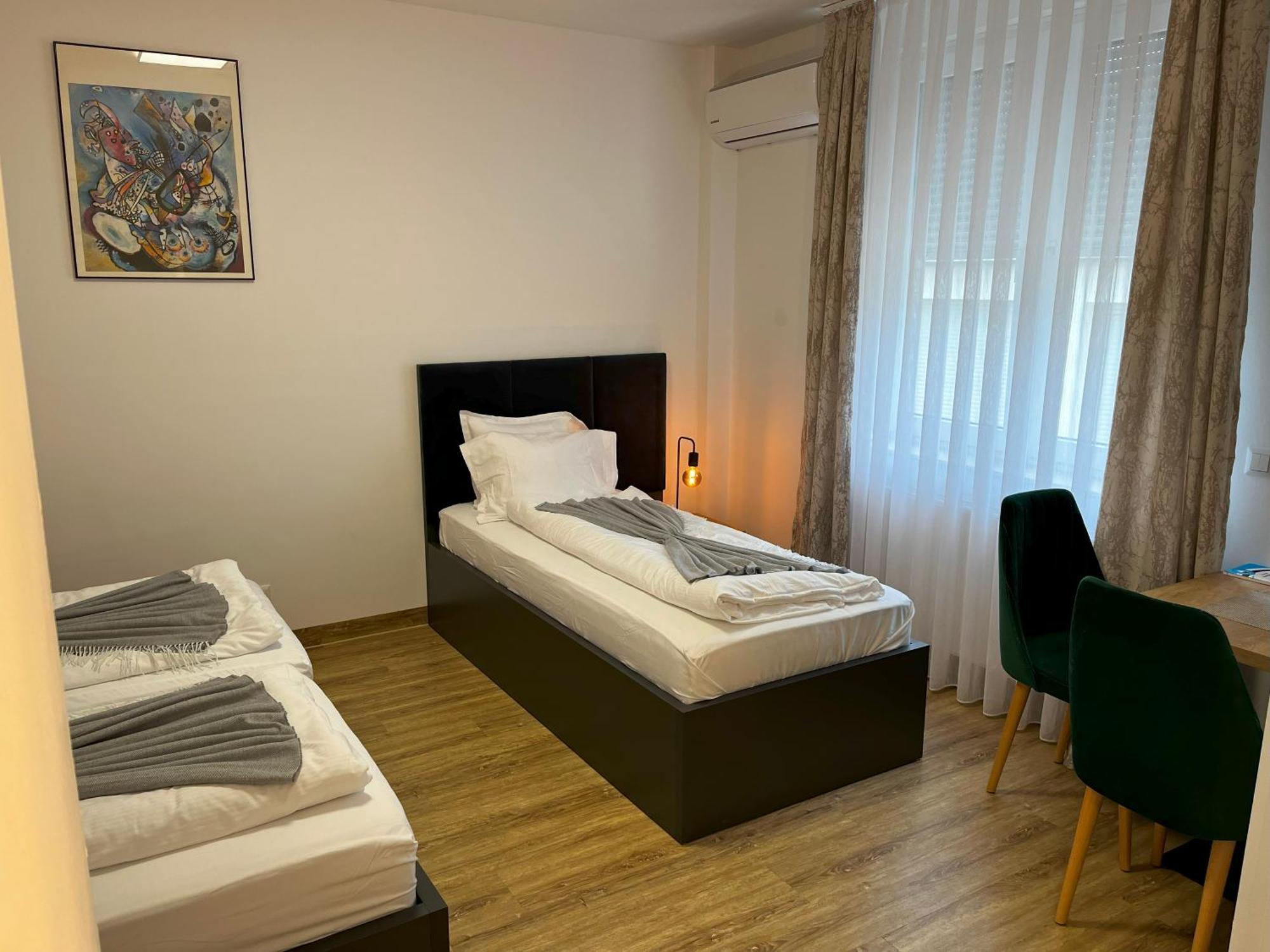 Haven Hotels - Hotel Dona Бергиш-Гладбах Экстерьер фото