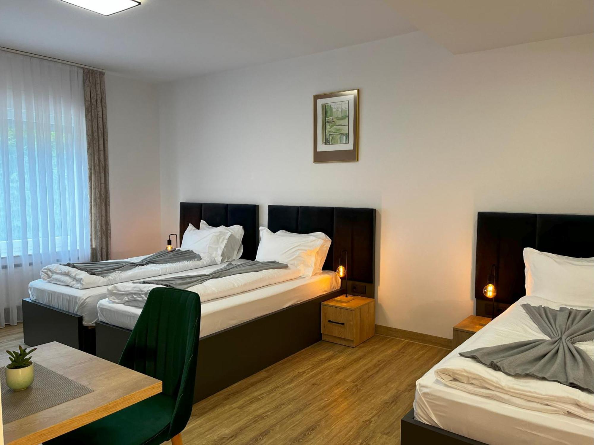 Haven Hotels - Hotel Dona Бергиш-Гладбах Экстерьер фото