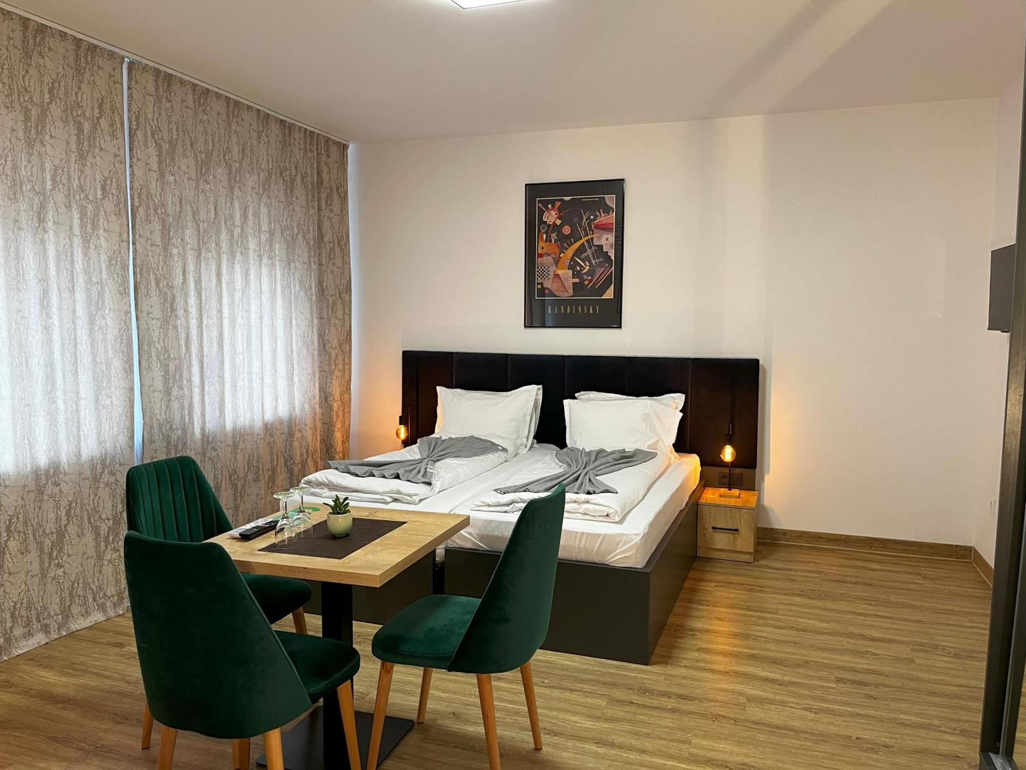 Haven Hotels - Hotel Dona Бергиш-Гладбах Экстерьер фото