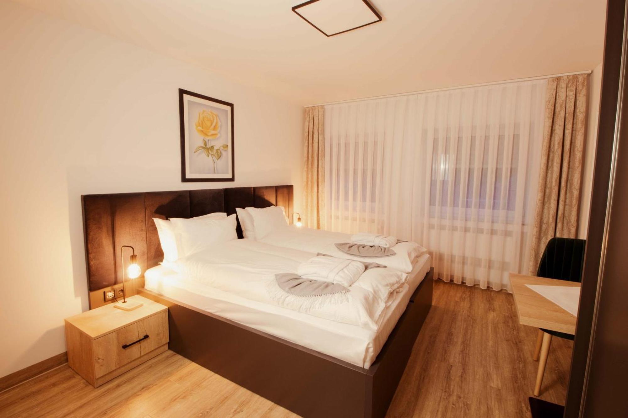 Haven Hotels - Hotel Dona Бергиш-Гладбах Экстерьер фото